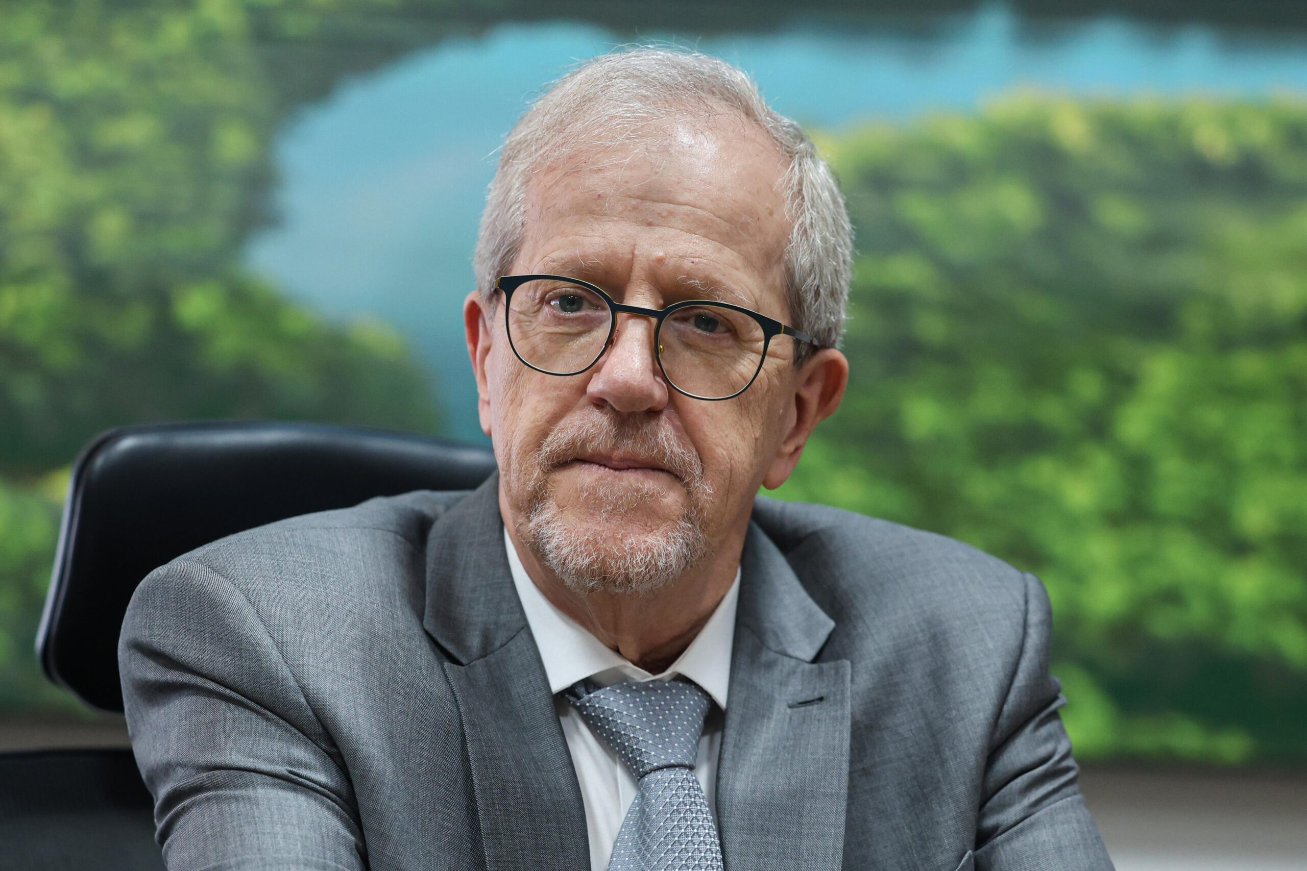 Ministro aponta incêndios no Amazonas como ação criminosa para desmatamento