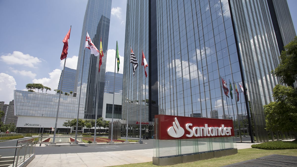 Santander Brasil enfrenta desafios para retomar rentabilidade, dizem analistas