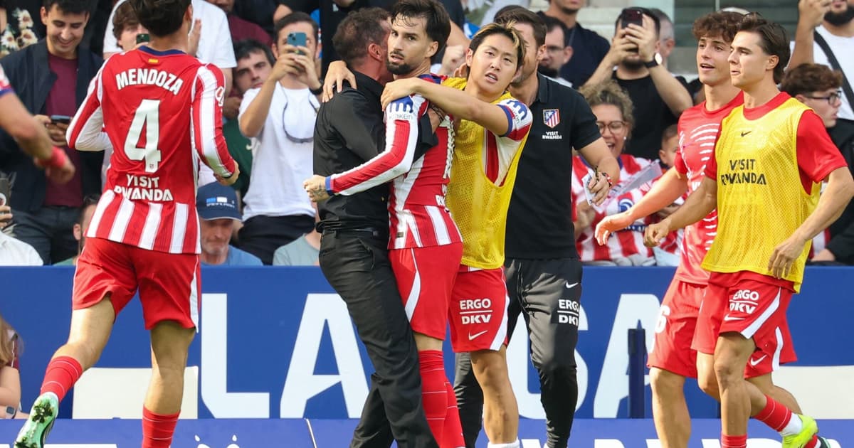 Atlético de Madrid vence Espanyol com golaço de Alex Baena