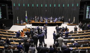 Profissões dos deputados eleitos em 2026: empresários, advogados e médicos em destaque