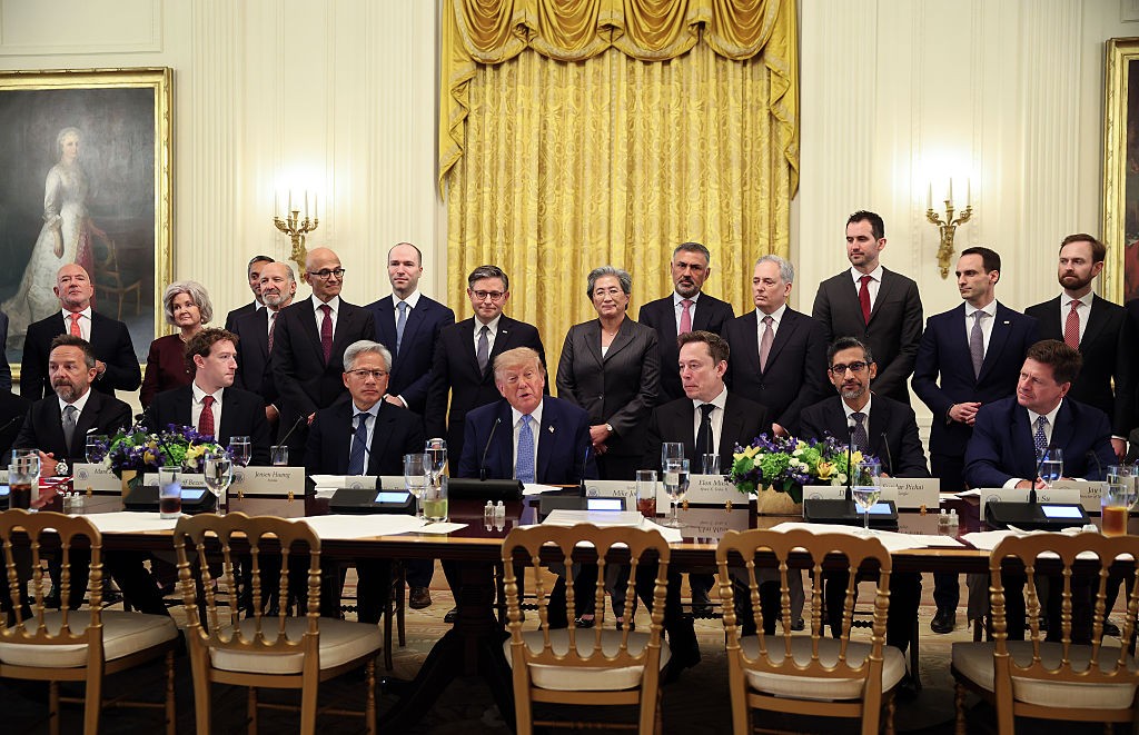 Trump anuncia Força de Superinteligência para liderar no desenvolvimento de IA