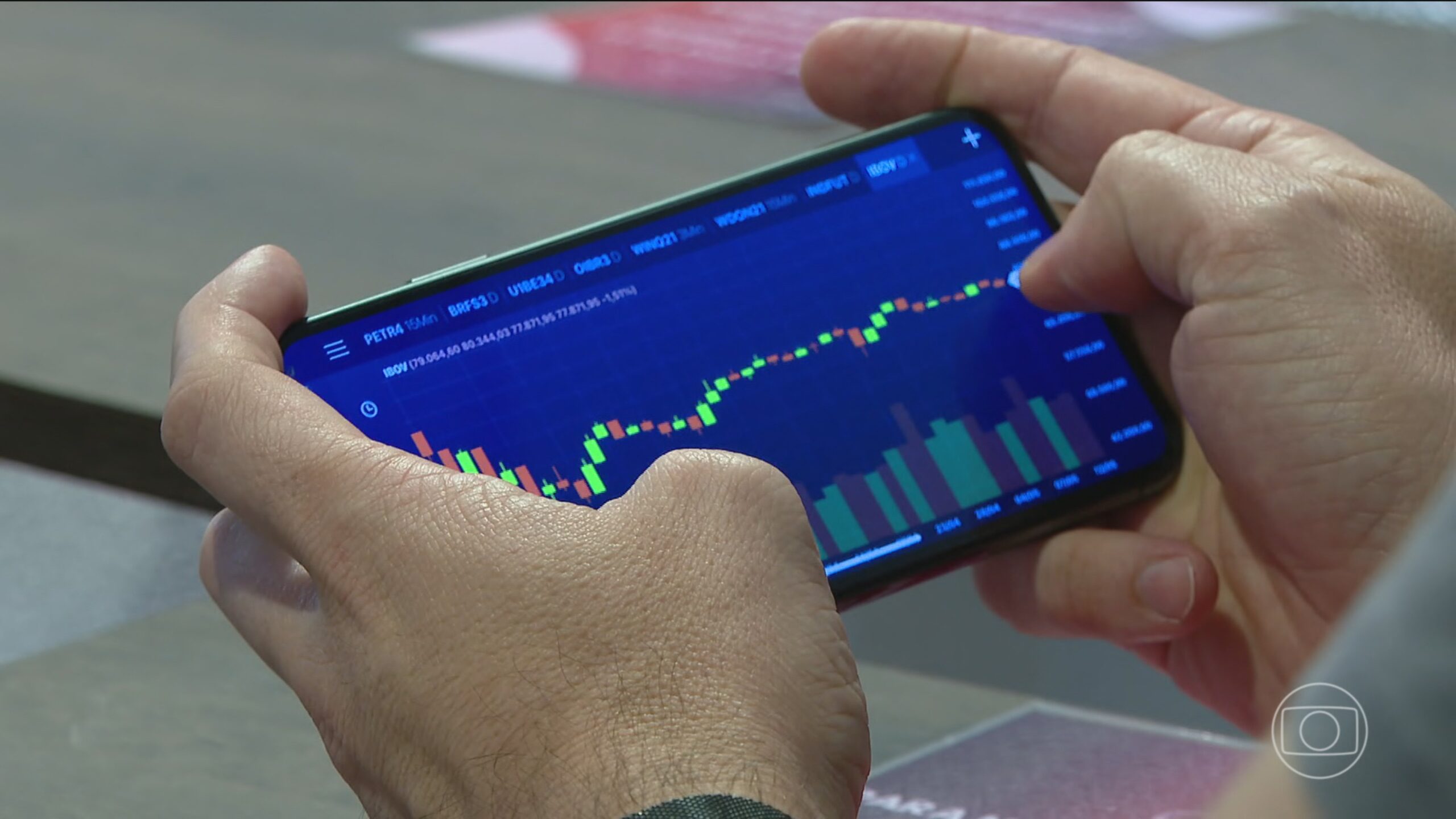 Instabilidade em aplicativos de bancos e corretoras após eleições